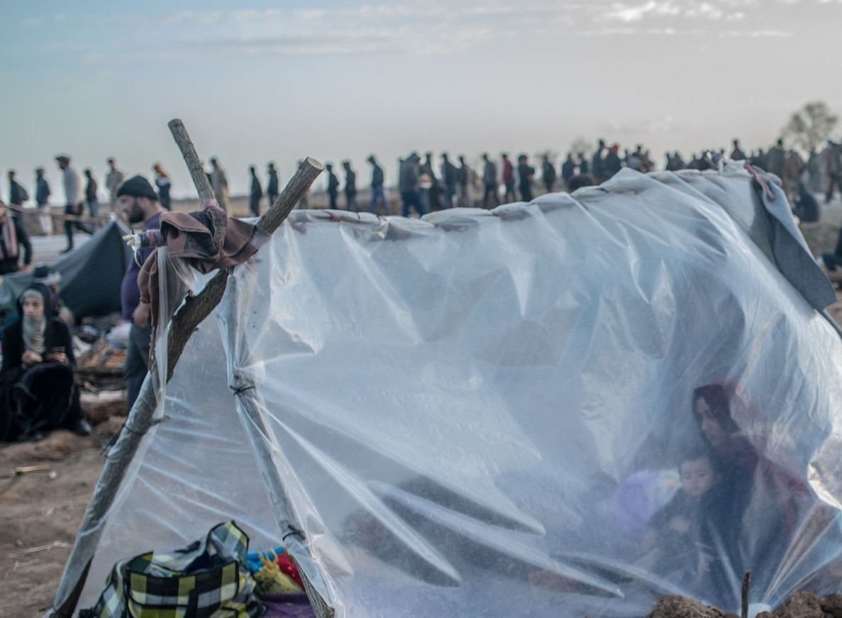 Syrian woman and child at the Greek border